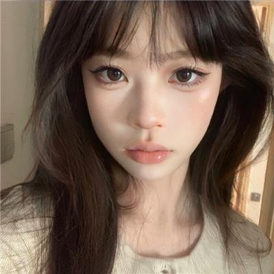 攀岩女孩儿